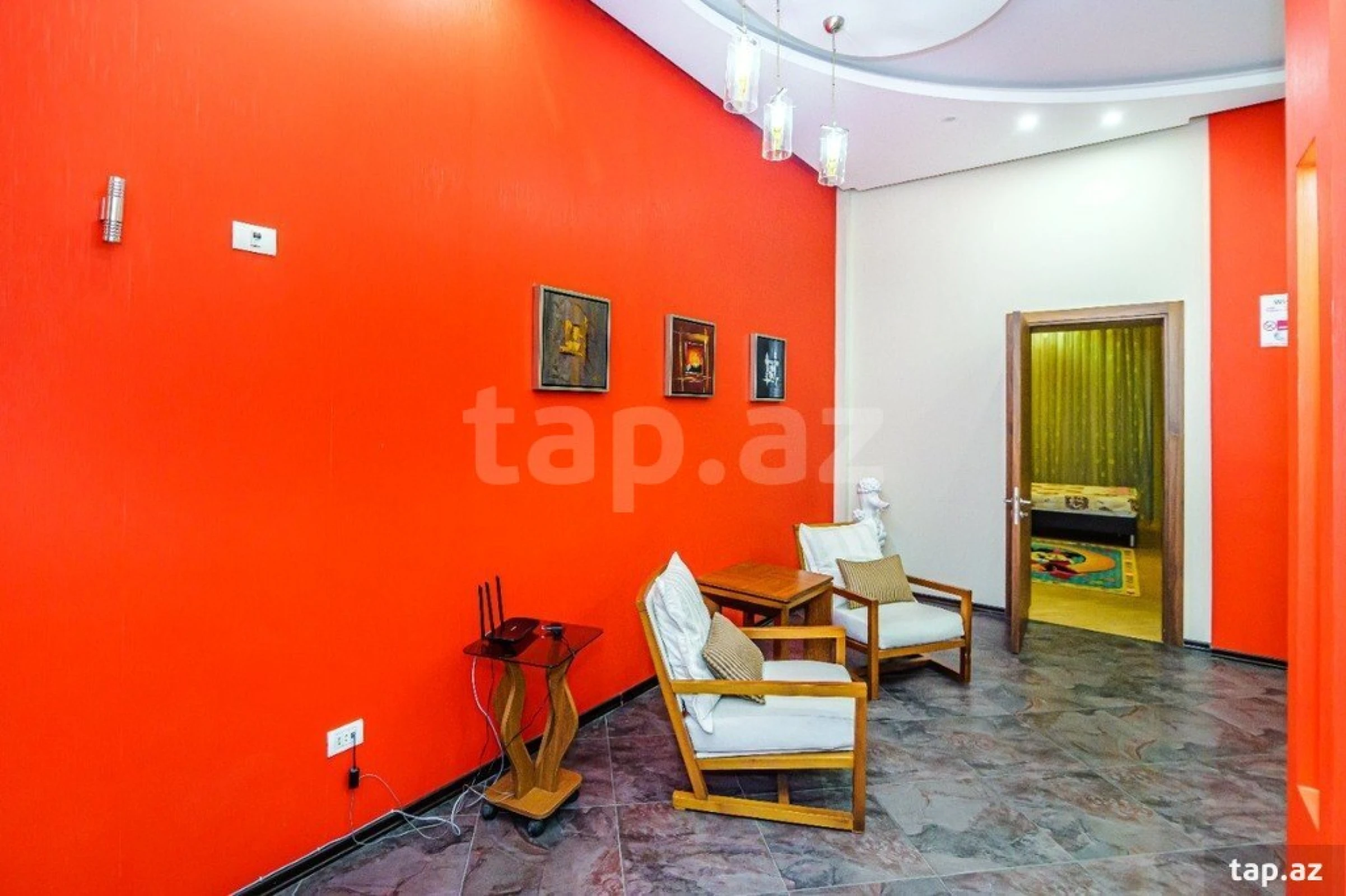 Kirayə verilir 4 otaqlı yeni tikili 210 m²