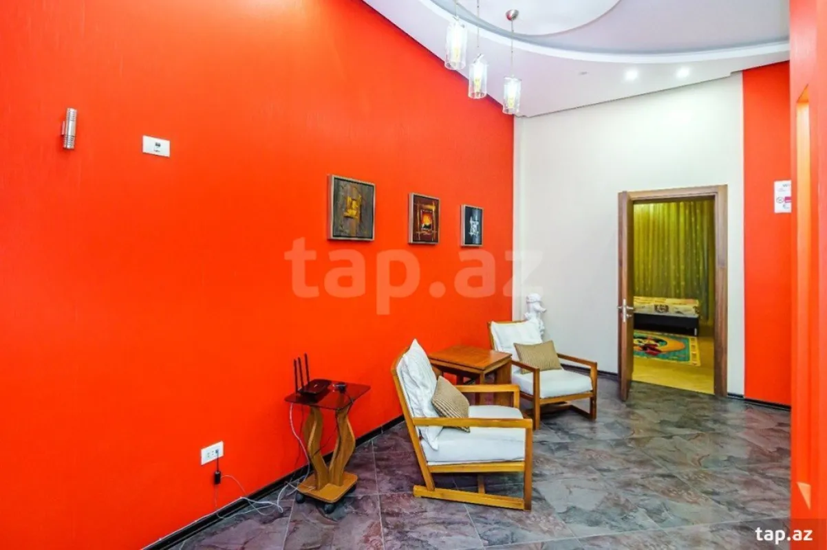 Kirayə verilir 4 otaqlı yeni tikili 210 m²