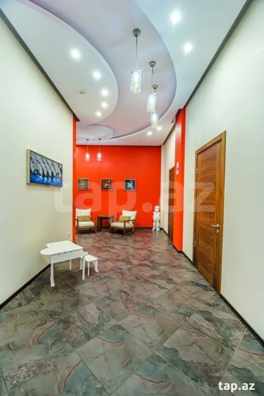 Kirayə verilir 4 otaqlı yeni tikili 210 m²