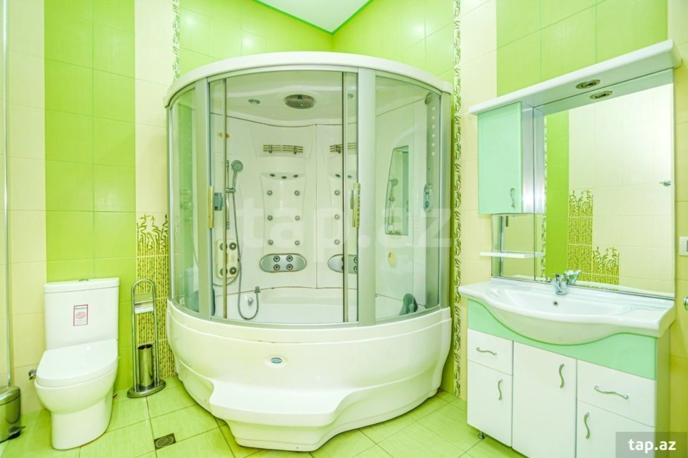 Kirayə verilir 4 otaqlı yeni tikili 210 m²