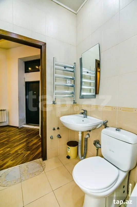 Kirayə verilir 3 otaqlı mənzil 117 m²