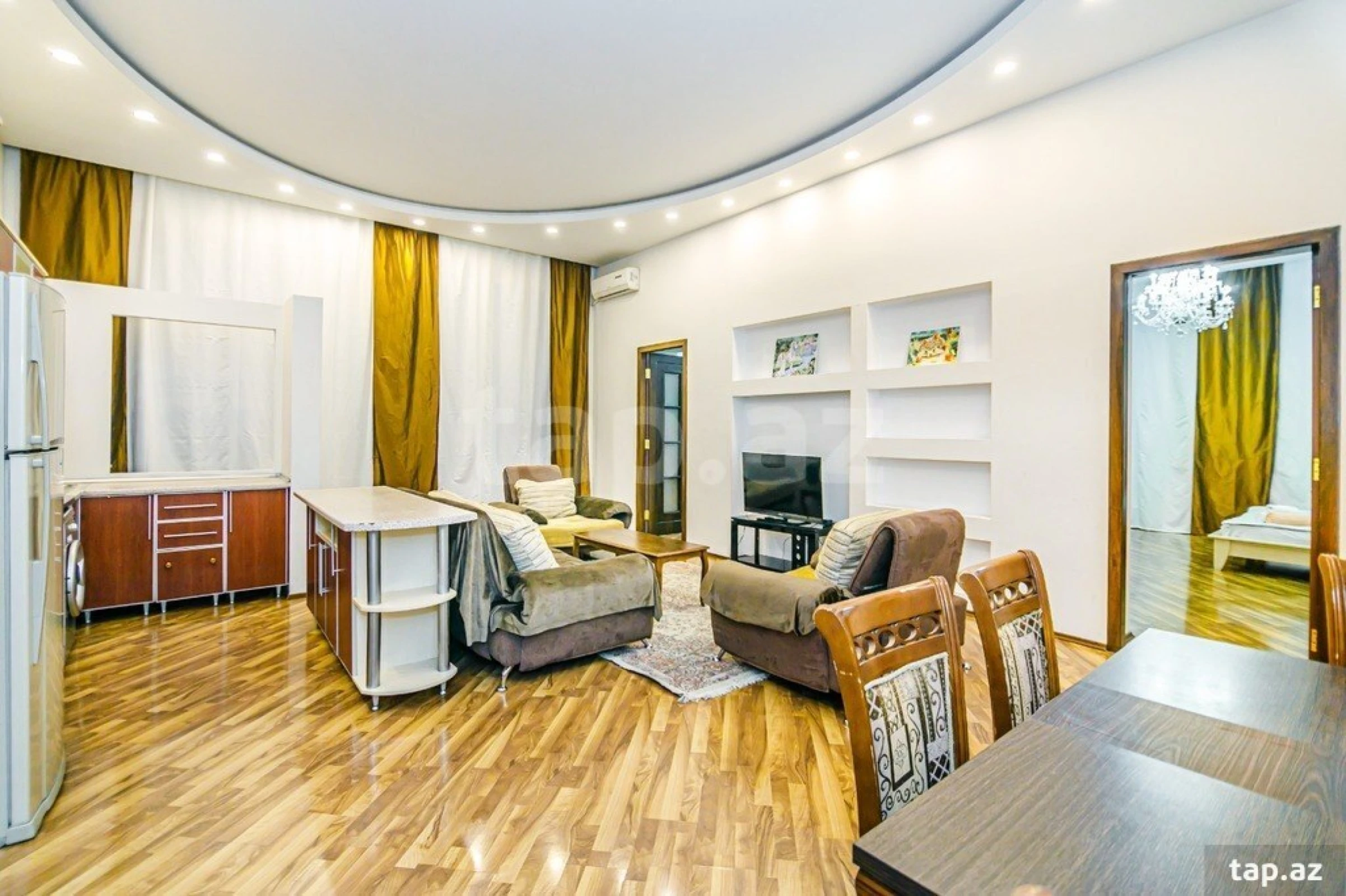 Kirayə verilir 3 otaqlı mənzil 117 m²