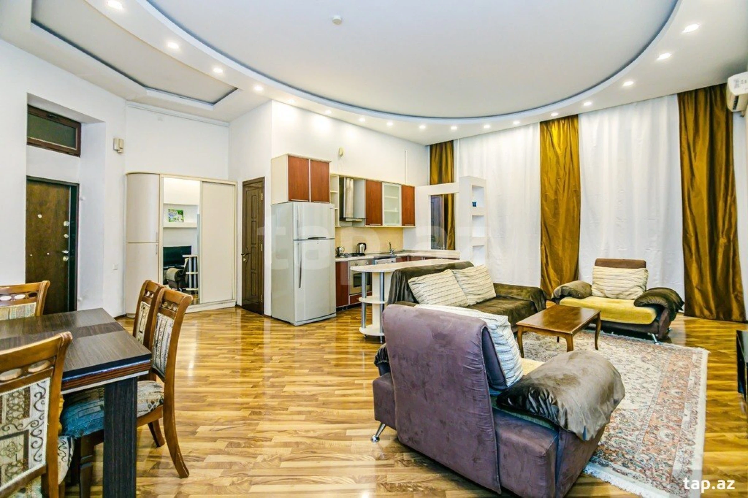 Kirayə verilir 3 otaqlı mənzil 117 m²