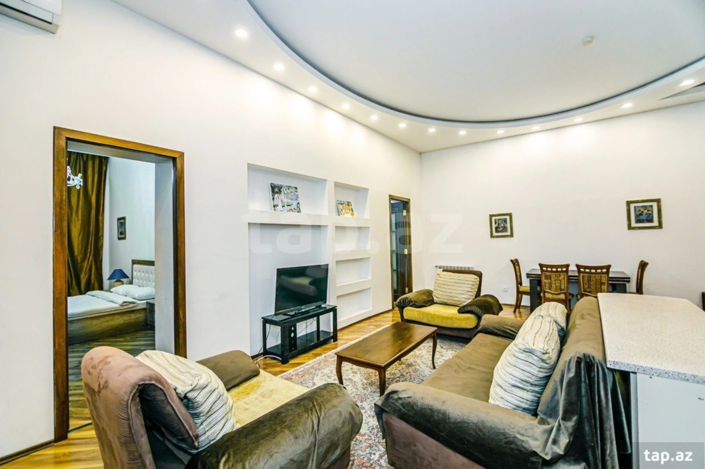 Kirayə verilir 3 otaqlı mənzil 117 m²