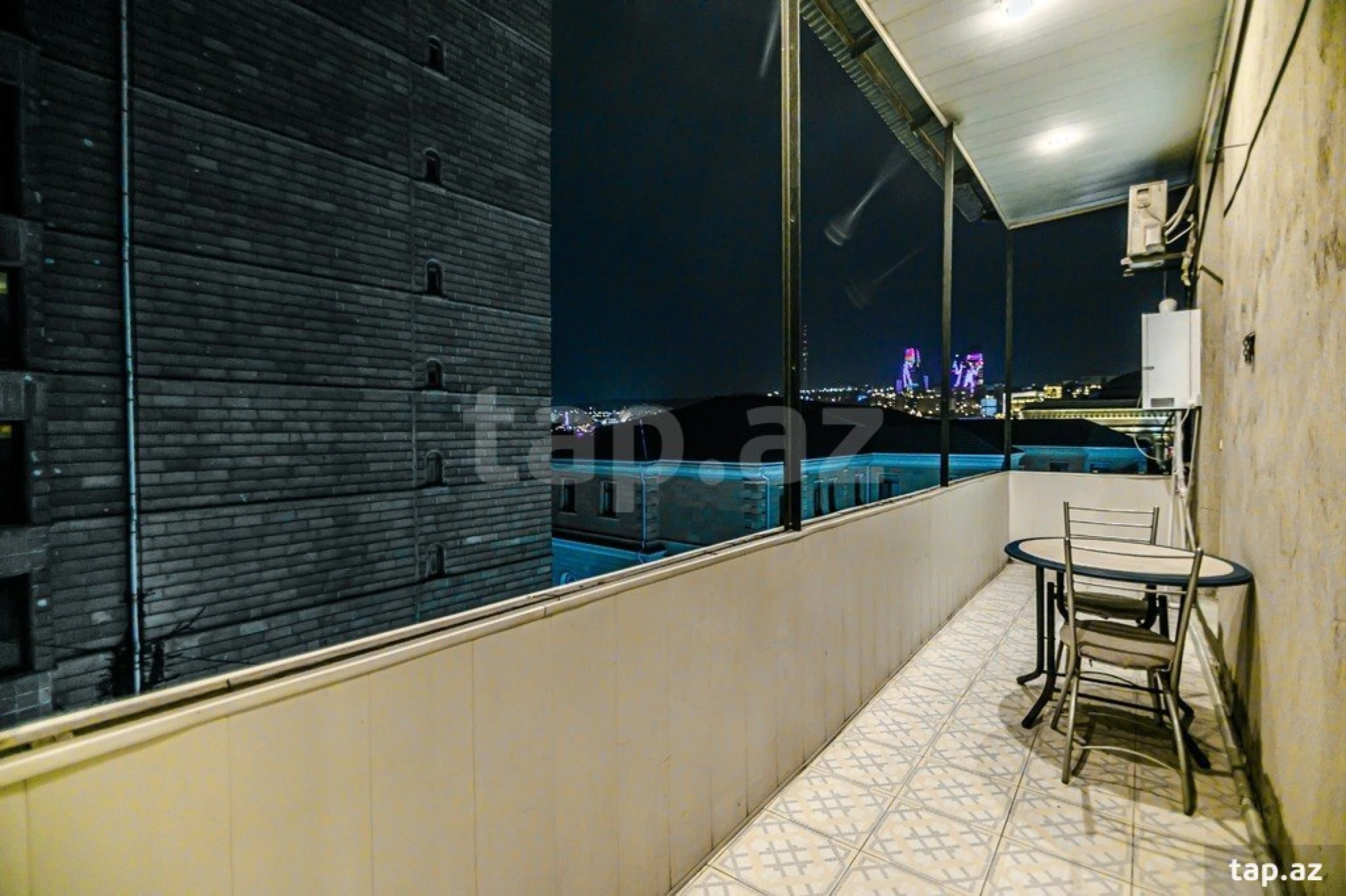 Kirayə verilir 3 otaqlı mənzil 117 m²