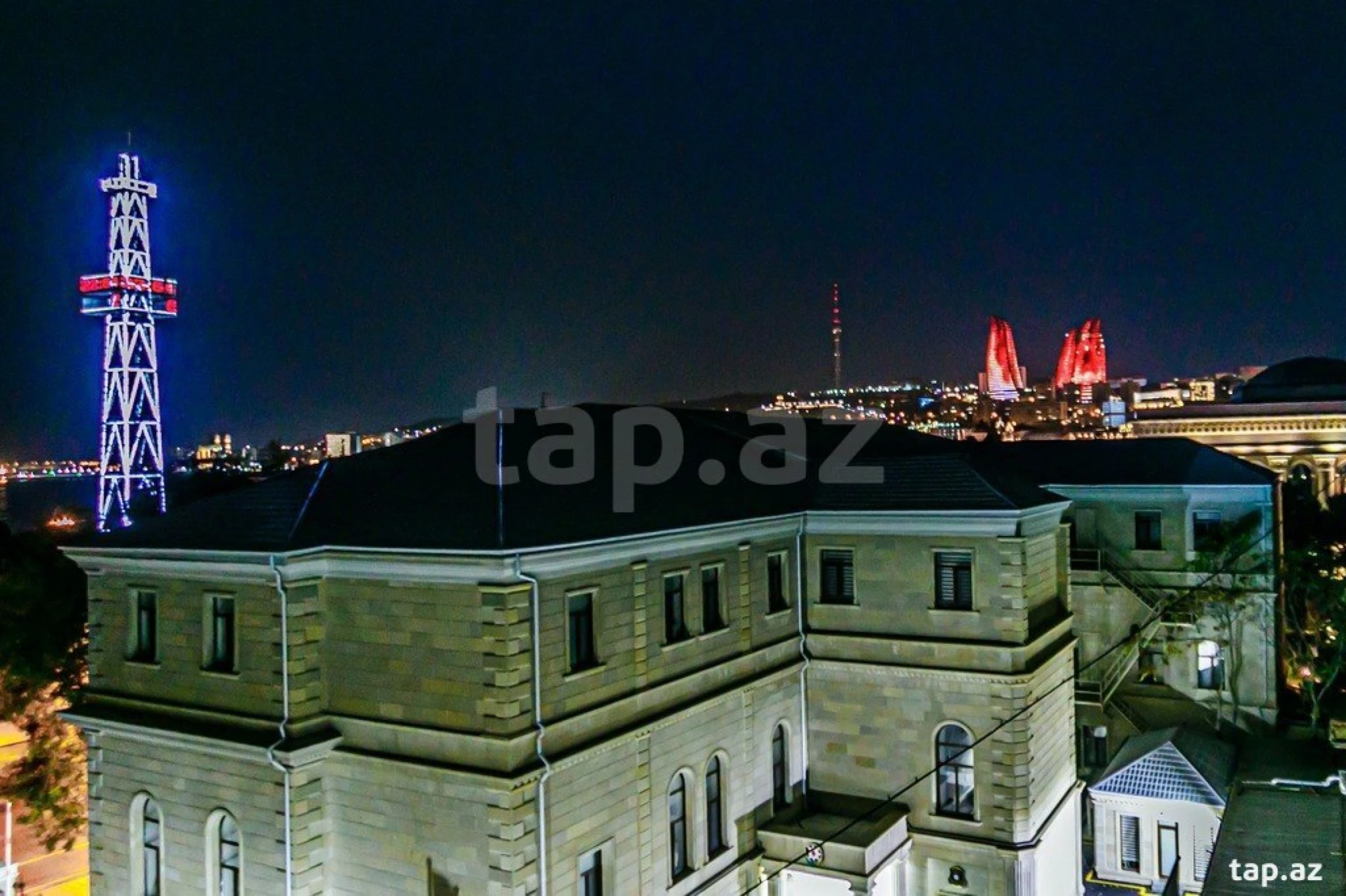 Kirayə verilir 3 otaqlı mənzil 117 m²