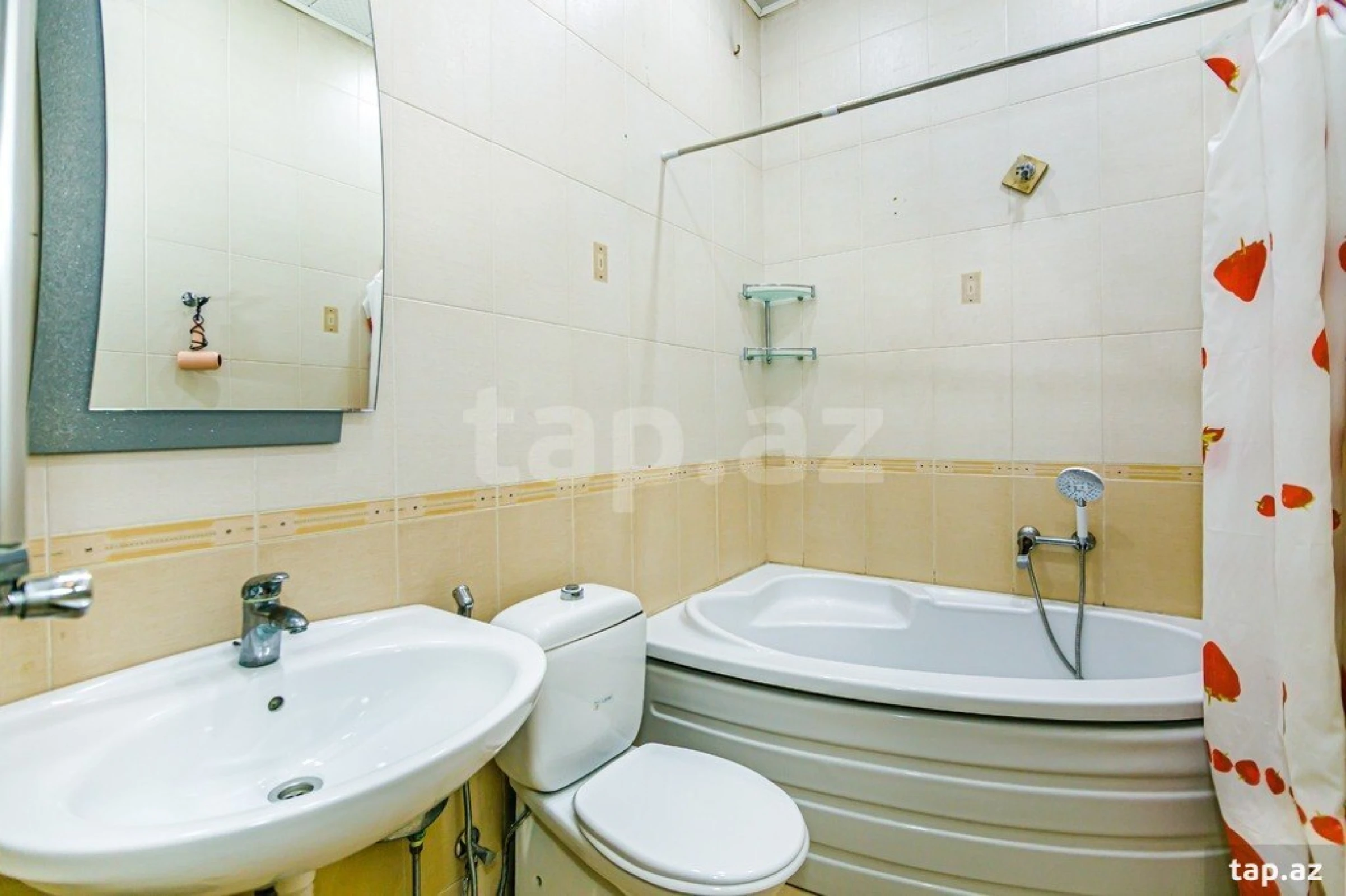 Kirayə verilir 3 otaqlı mənzil 117 m²