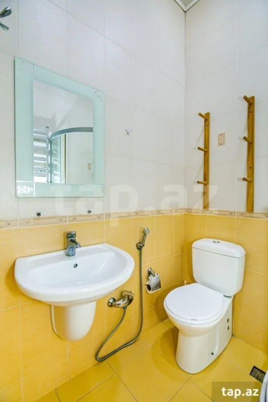 Kirayə verilir 3 otaqlı mənzil 117 m²