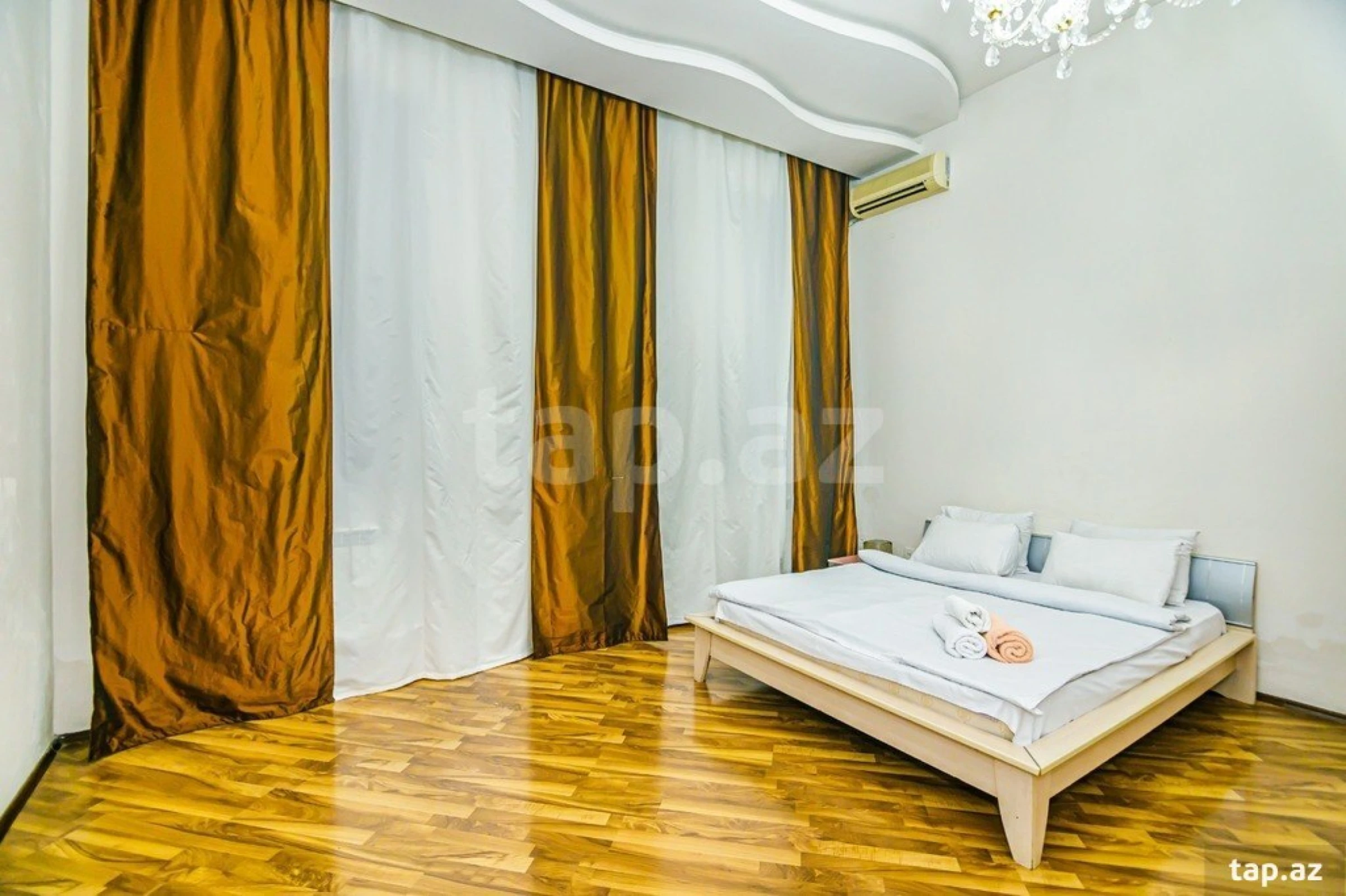 Kirayə verilir 3 otaqlı mənzil 117 m²