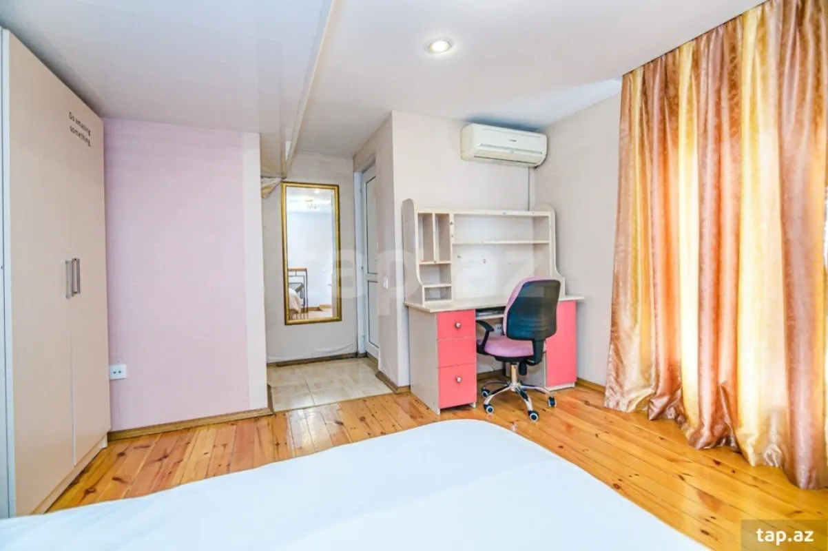 Kirayə verilir 3 otaqlı mənzil 120 m²