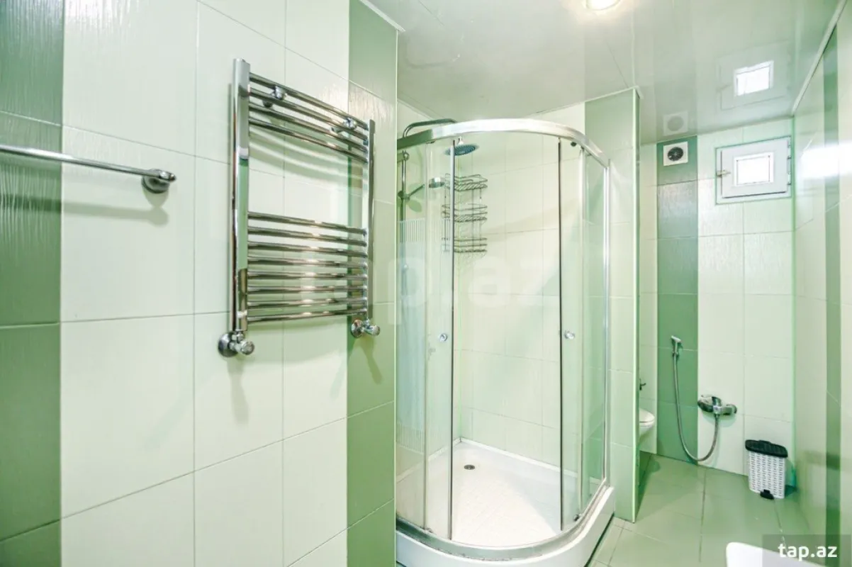 Kirayə verilir 3 otaqlı mənzil 120 m²