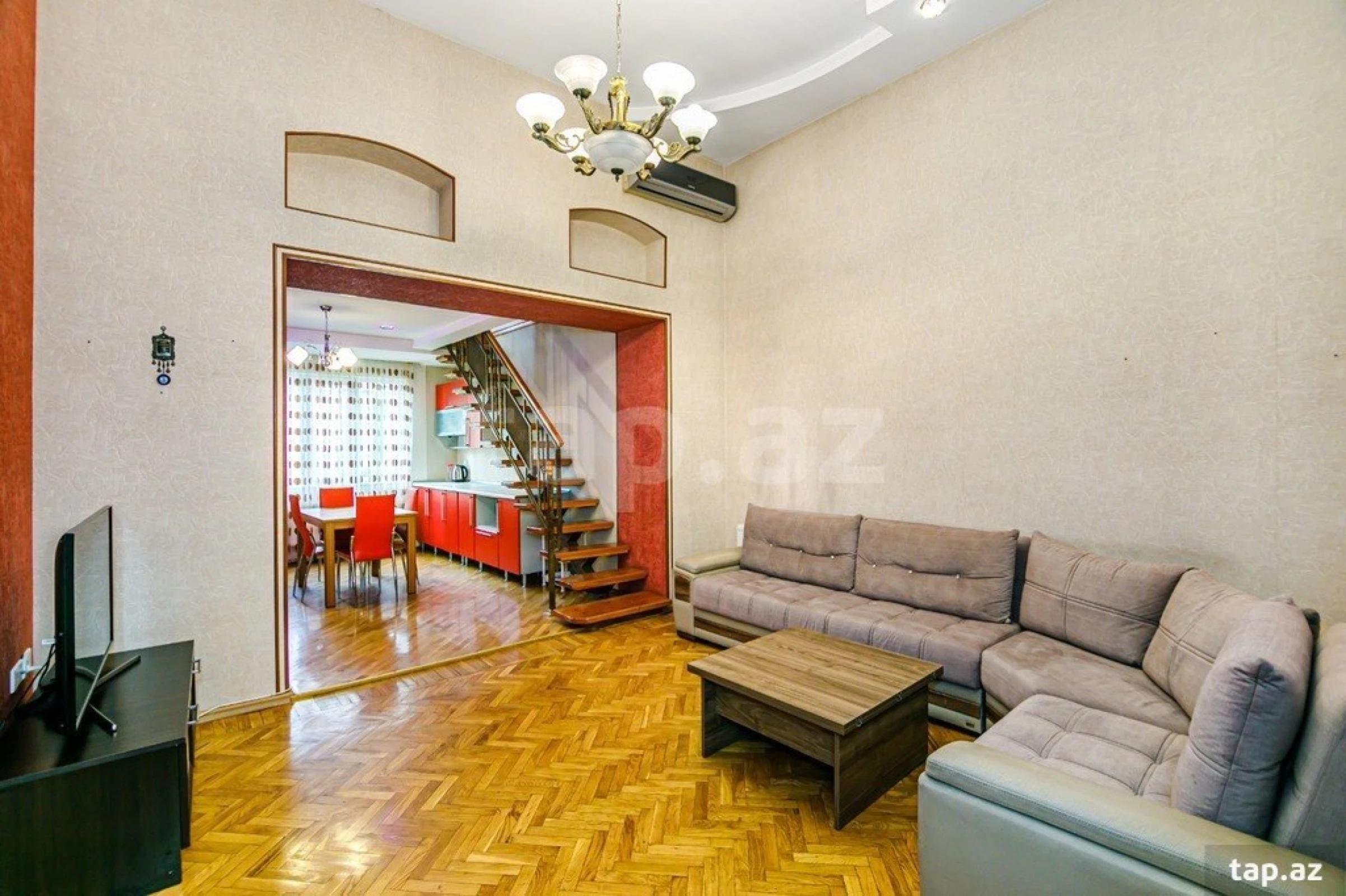Kirayə verilir 3 otaqlı mənzil 120 m²