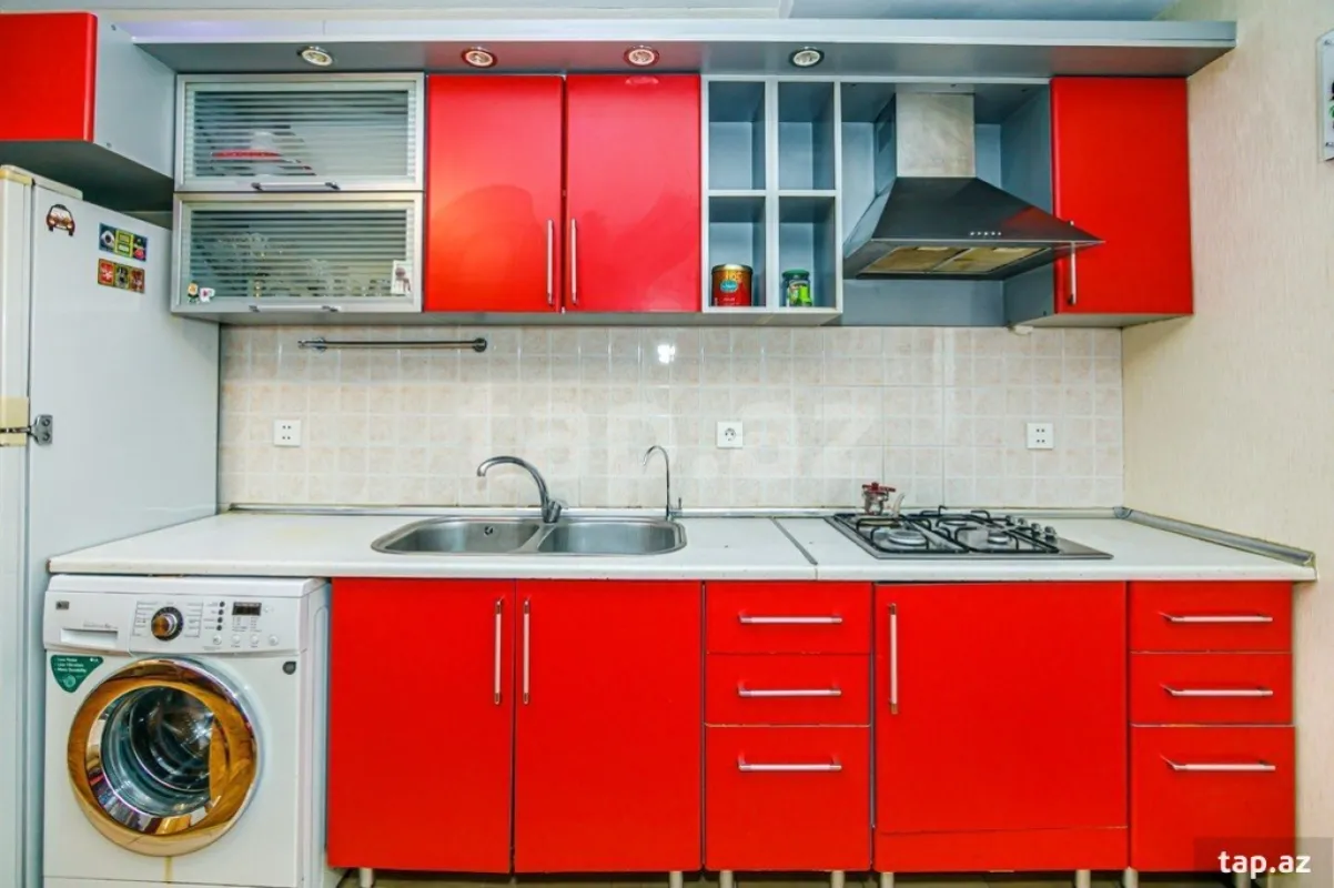 Kirayə verilir 3 otaqlı mənzil 120 m²