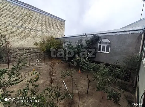 Satılır 8 otaqlı həyət evi