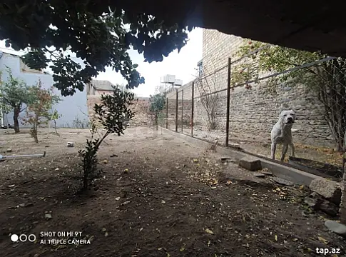 Satılır 8 otaqlı həyət evi