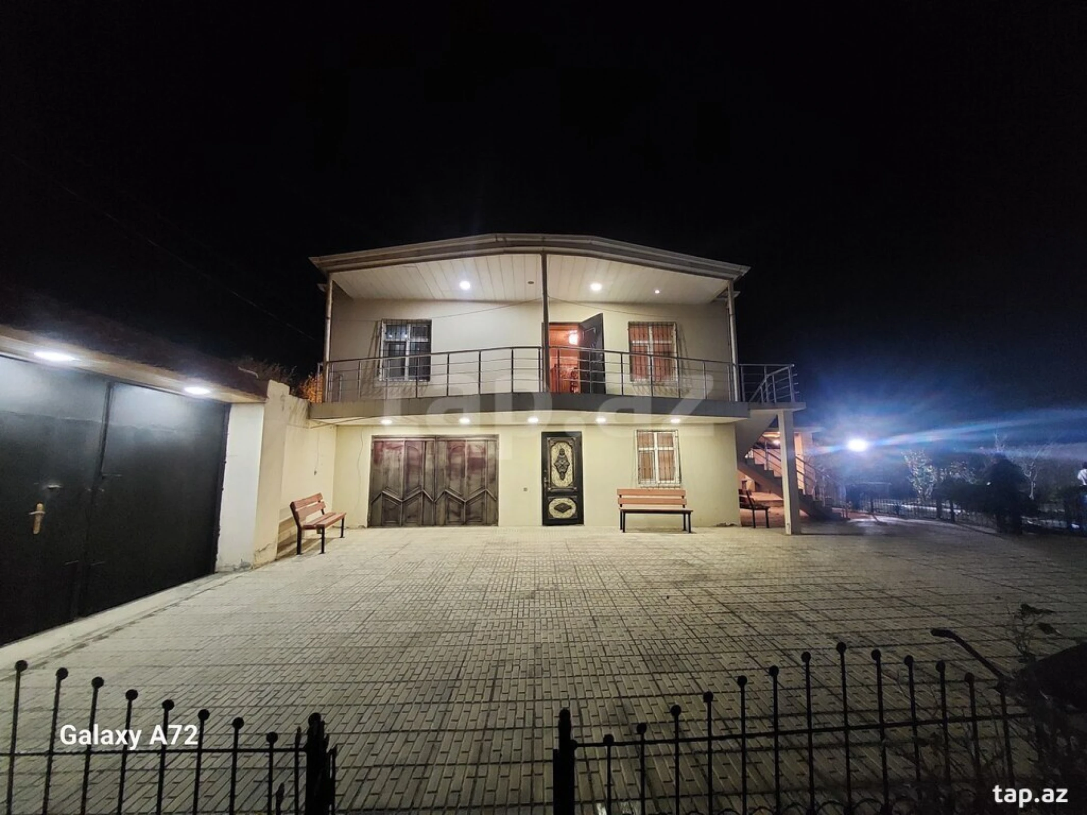 Satılır 5 otaqlı həyət evi