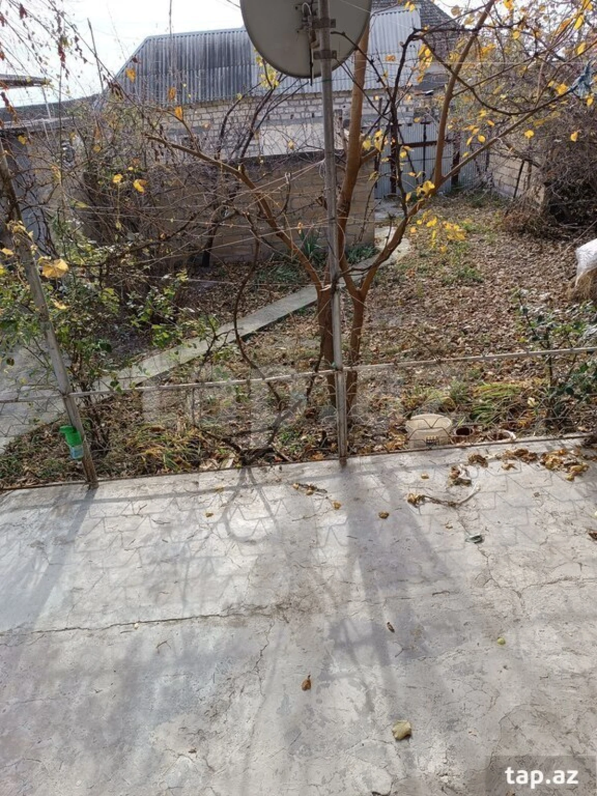 Satılır 3 otaqlı həyət evi