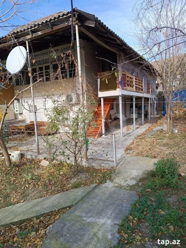 Satılır 3 otaqlı həyət evi