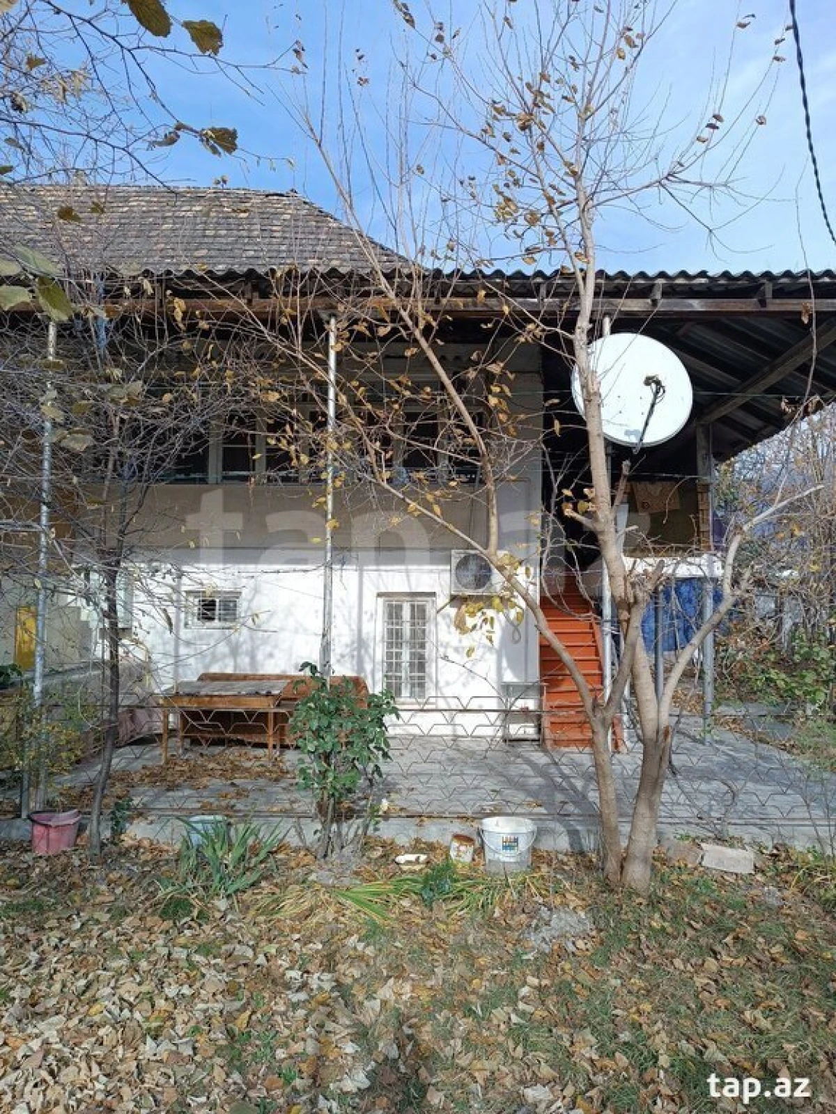 Satılır 3 otaqlı həyət evi