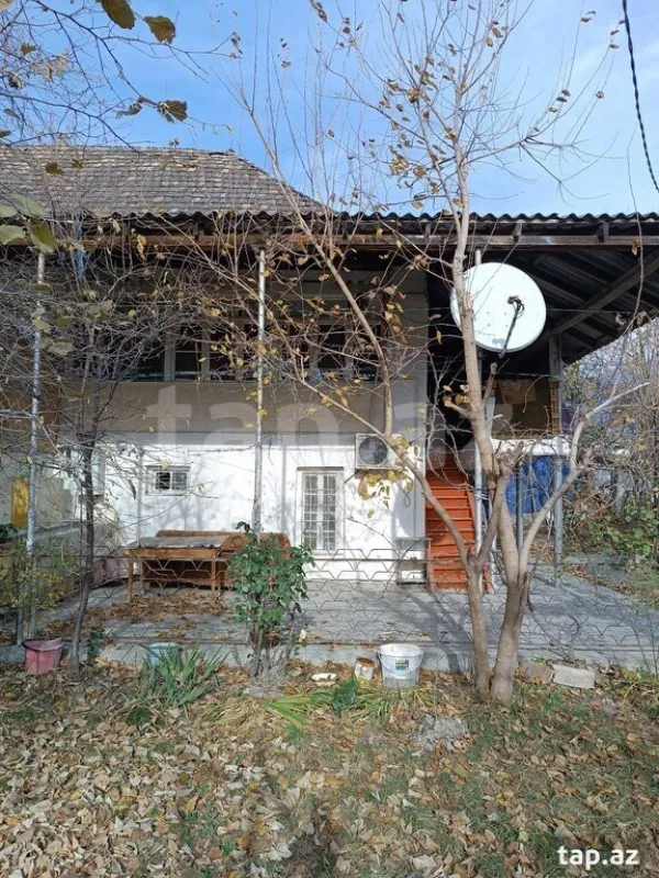 Satılır 3 otaqlı həyət evi