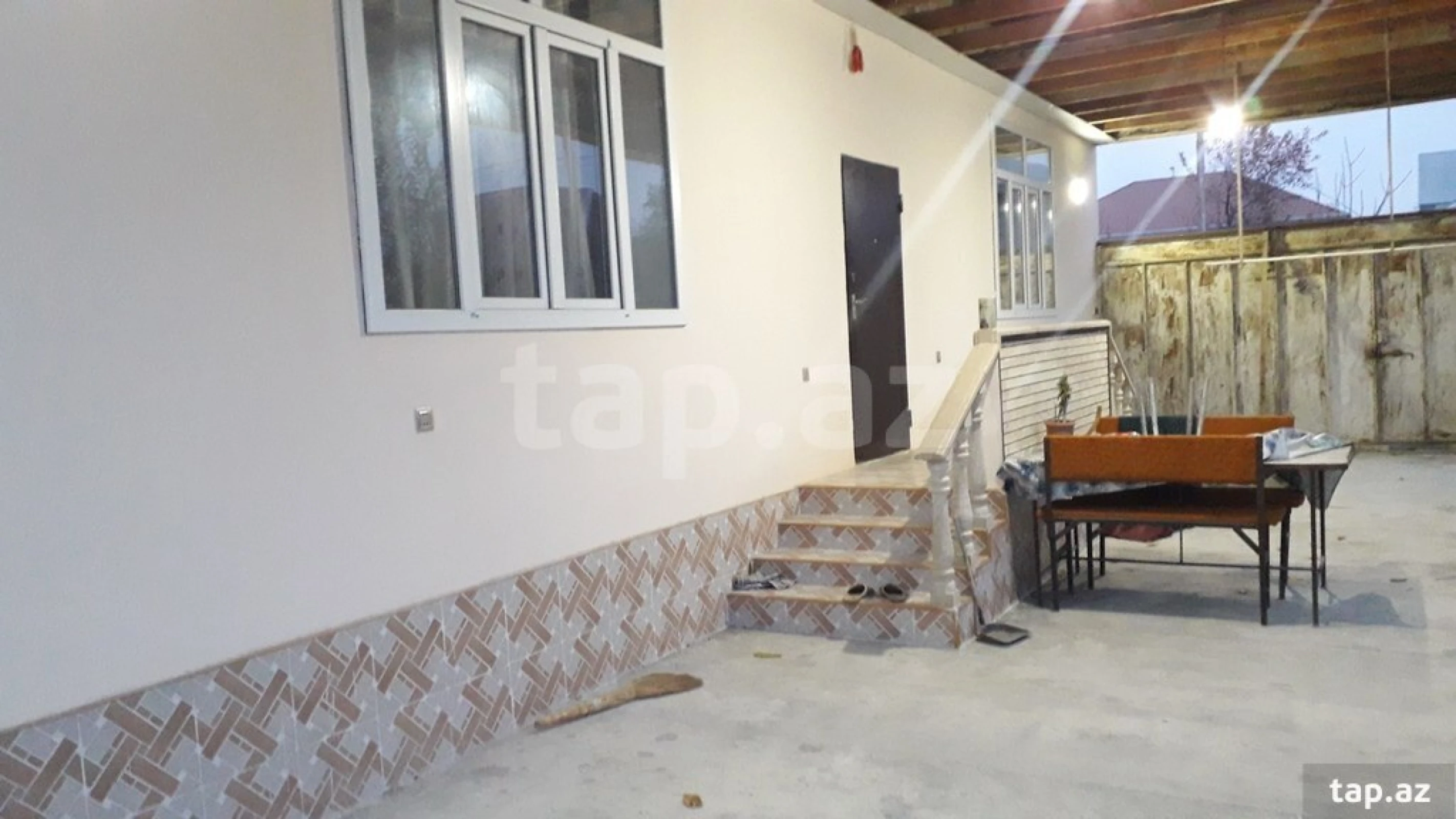 Satılır 4 otaqlı həyət evi