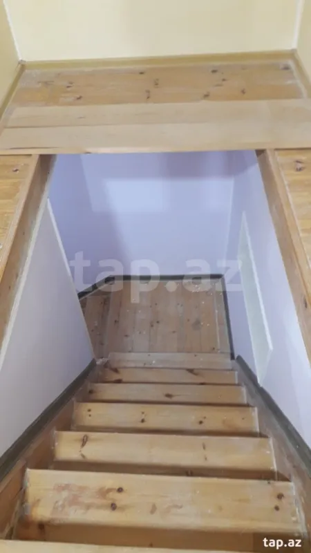 Satılır 4 otaqlı həyət evi