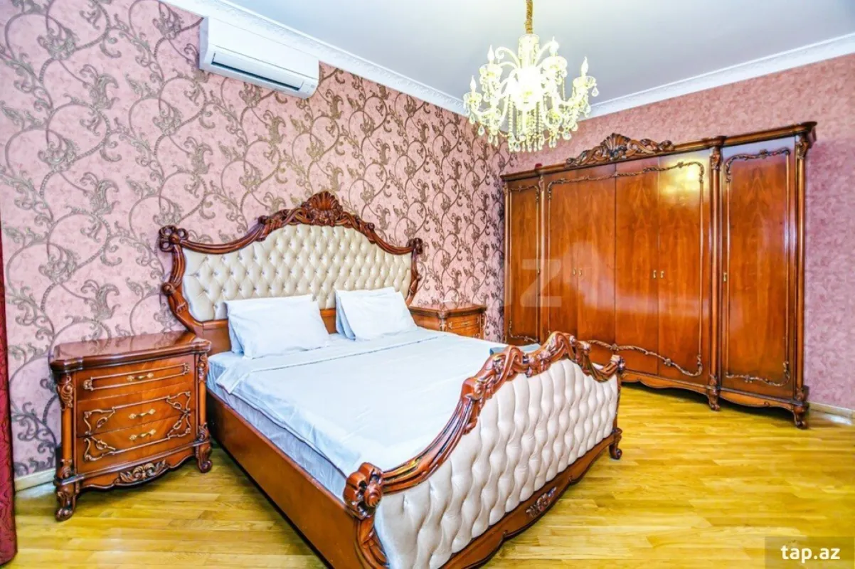 Kirayə verilir 3 otaqlı yeni tikili 140 m²