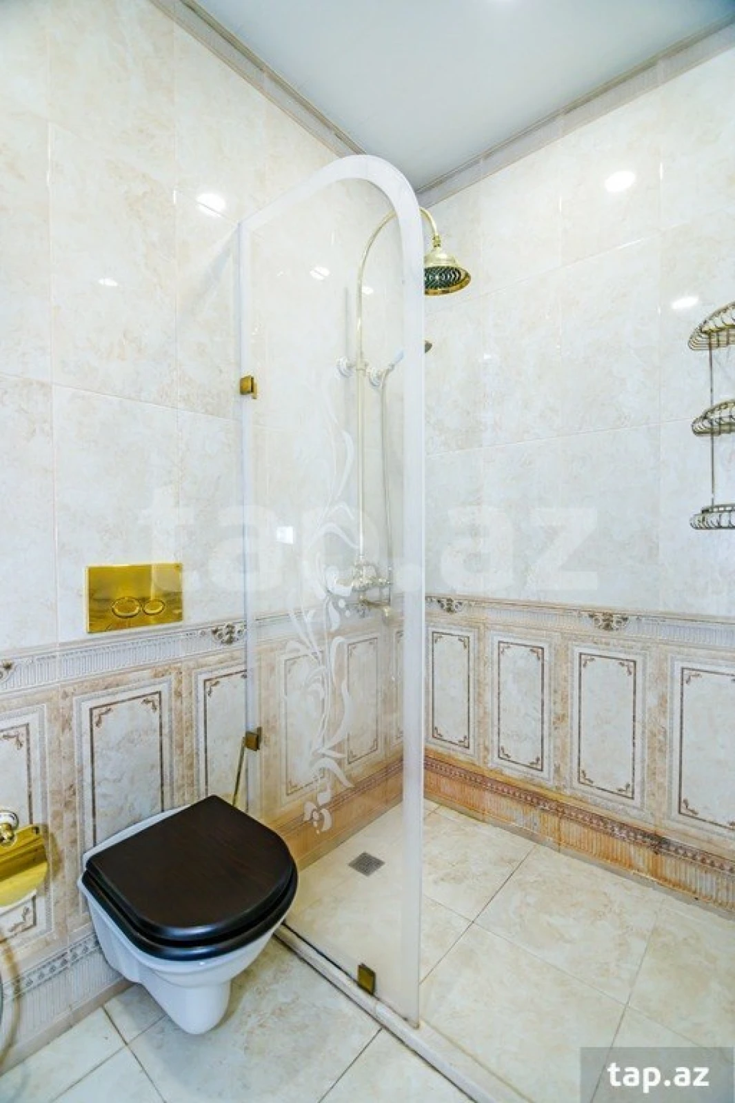 Kirayə verilir 3 otaqlı yeni tikili 140 m²