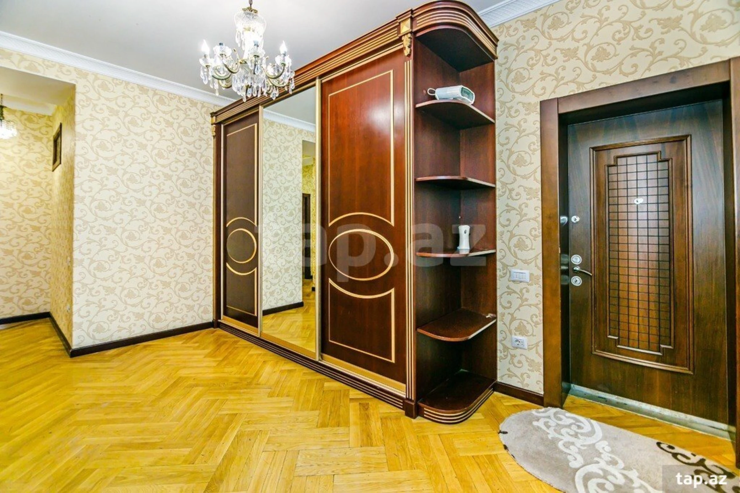 Kirayə verilir 3 otaqlı yeni tikili 140 m²