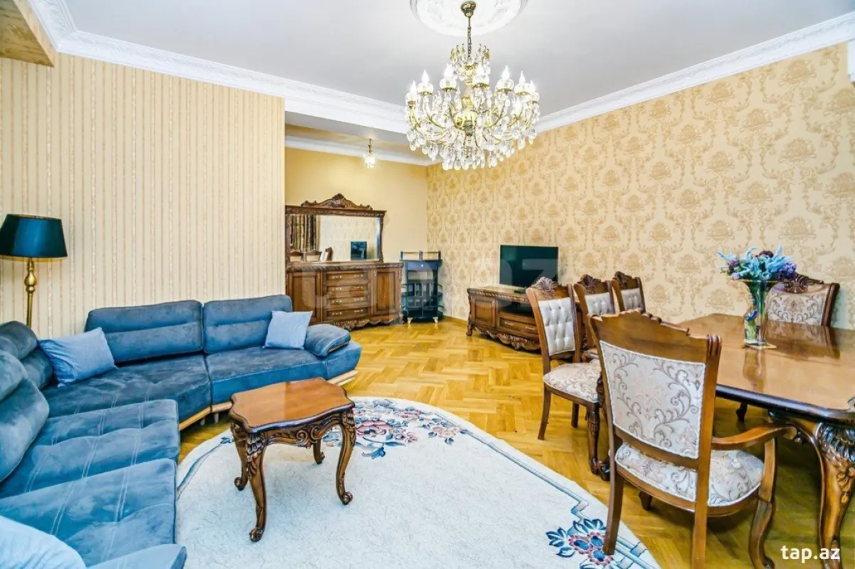 Kirayə verilir 3 otaqlı yeni tikili 140 m²