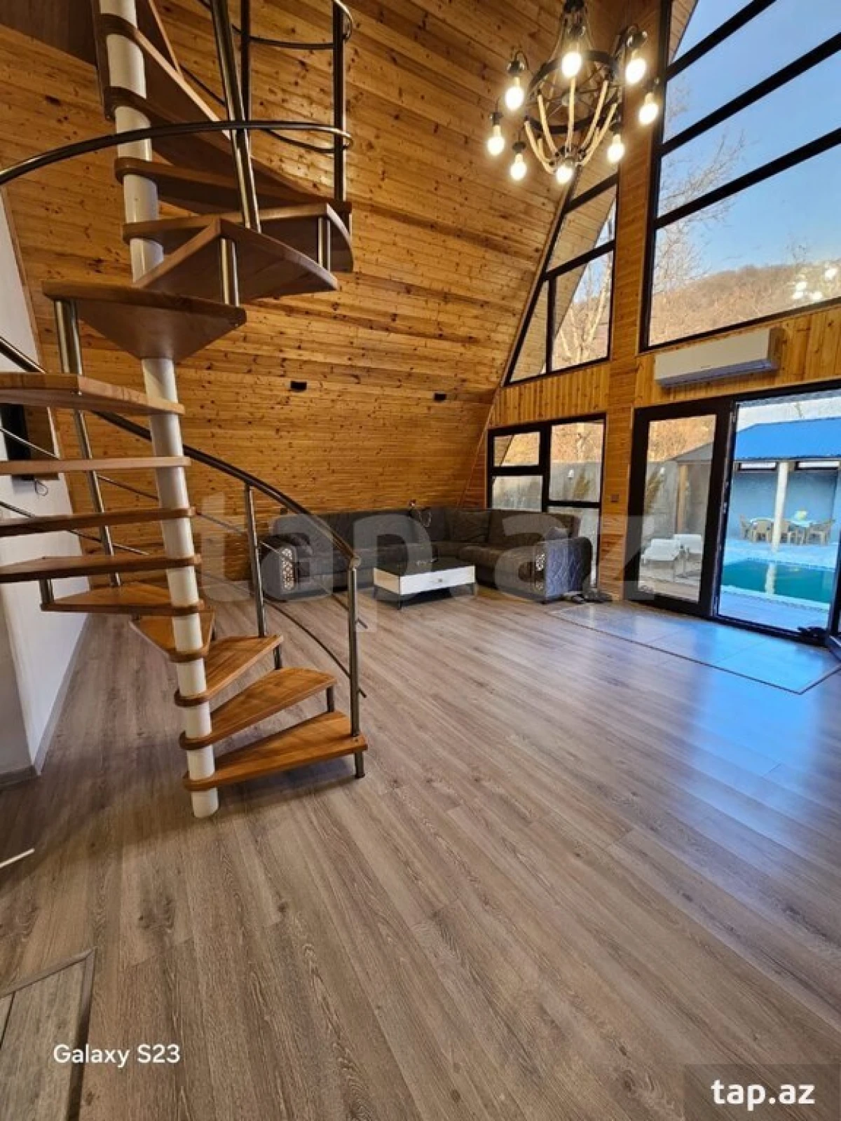 Kirayə verilir 4 otaqlı həyət evi