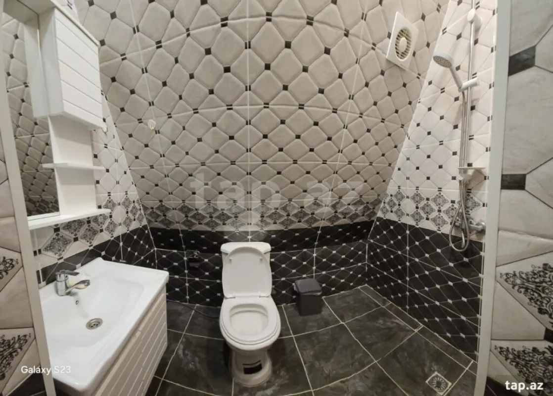 Kirayə verilir 4 otaqlı həyət evi