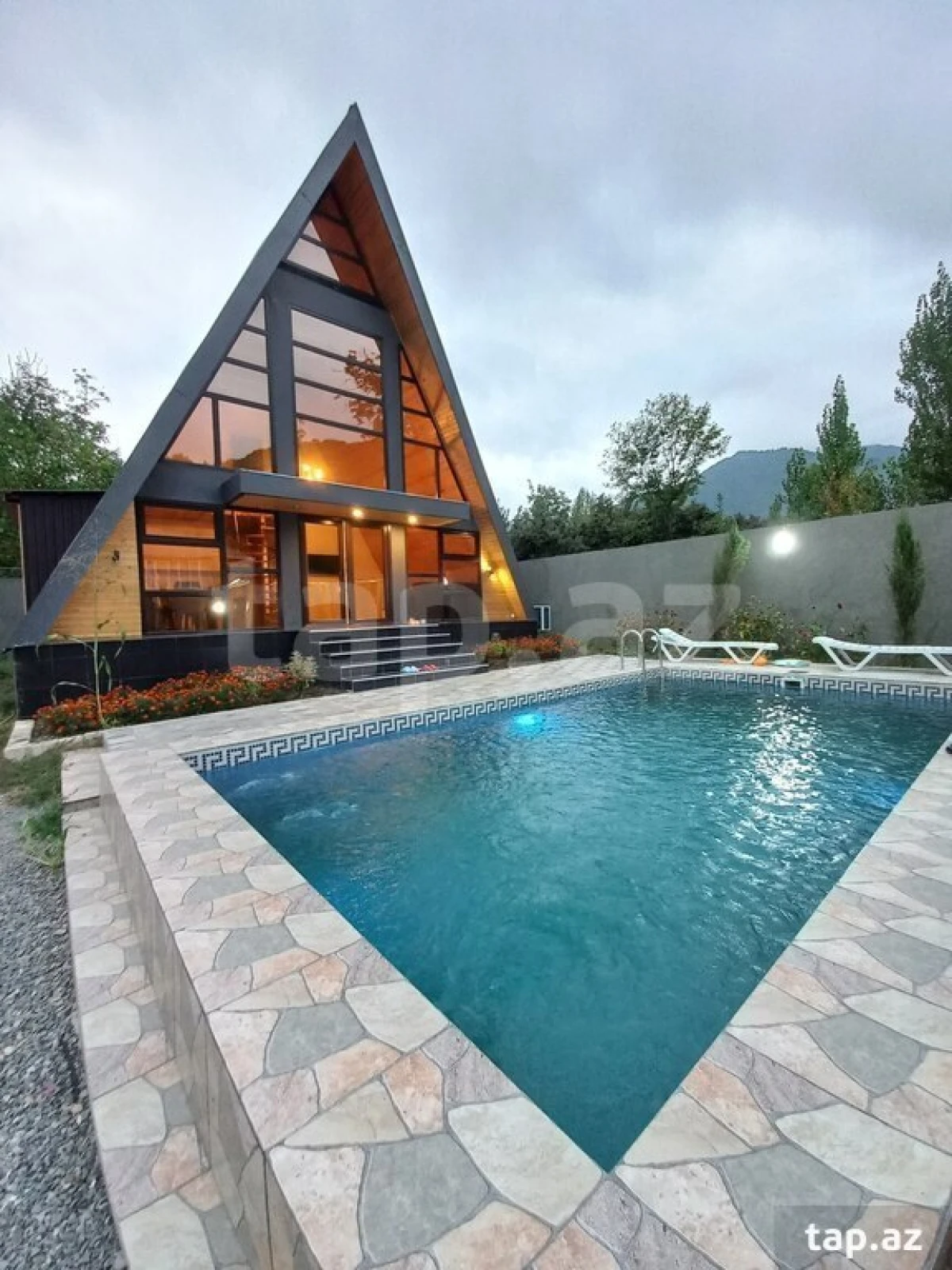 Kirayə verilir 4 otaqlı həyət evi