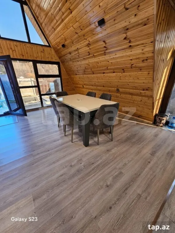 Kirayə verilir 4 otaqlı həyət evi