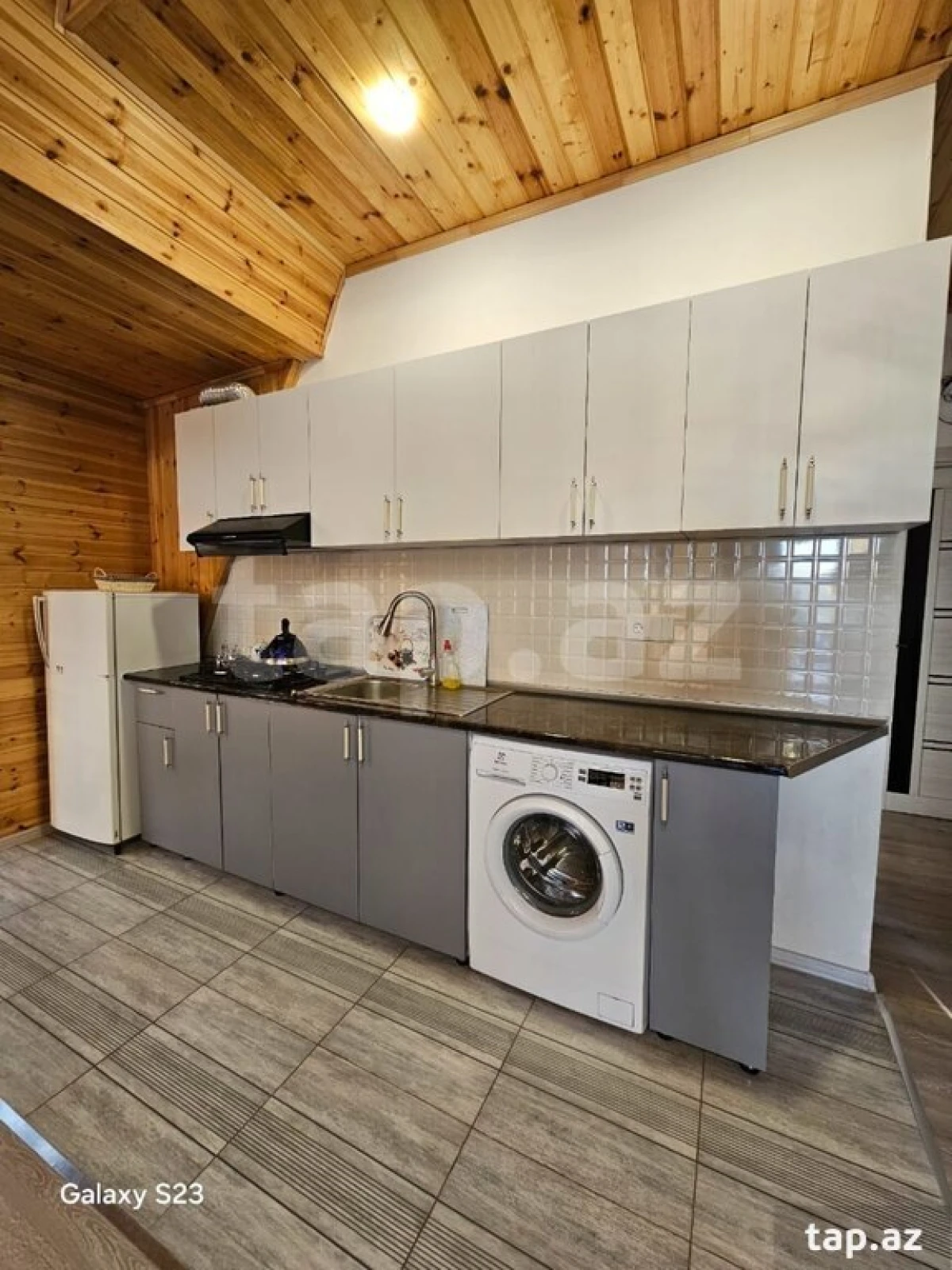 Kirayə verilir 4 otaqlı həyət evi