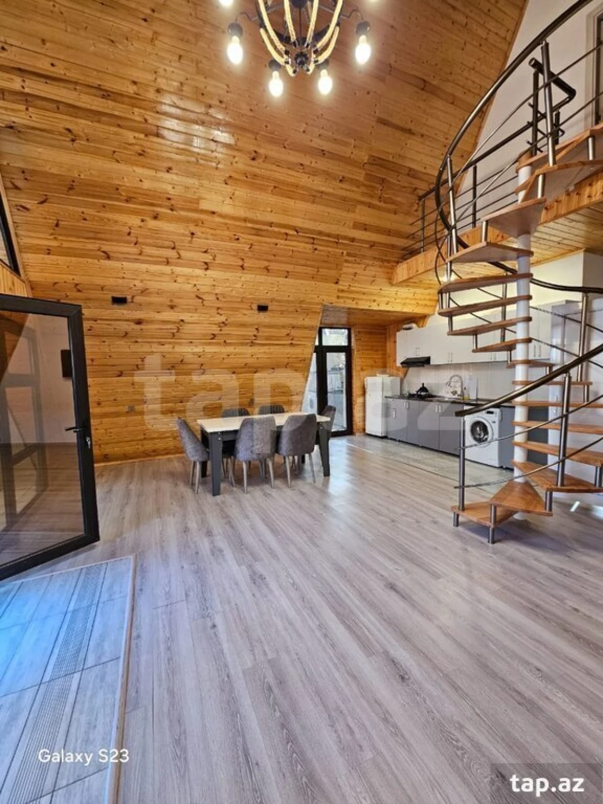 Kirayə verilir 4 otaqlı həyət evi