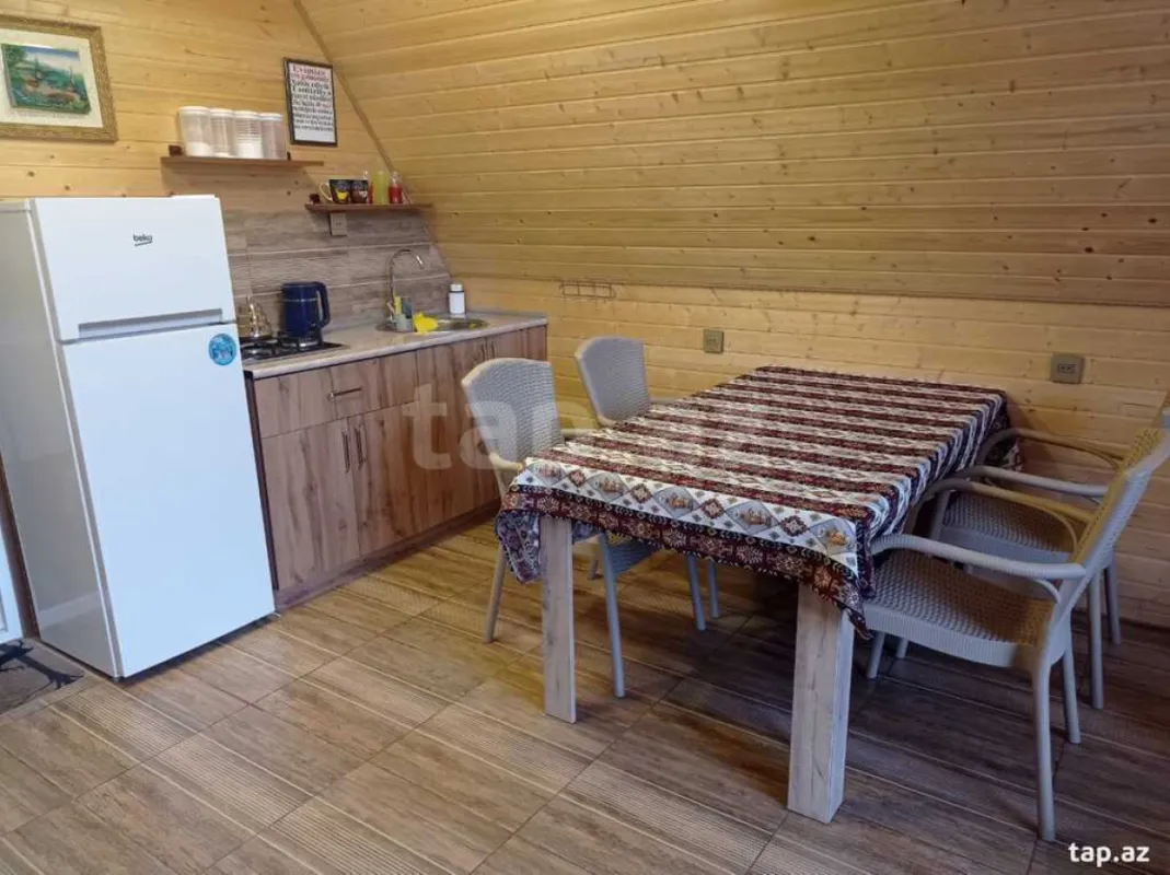 Kirayə verilir 3 otaqlı həyət evi 100 m²