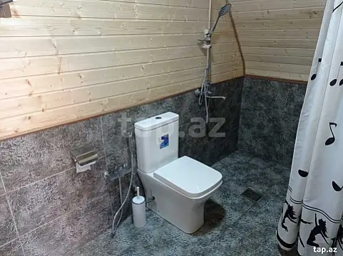 Kirayə verilir 3 otaqlı həyət evi 100 m²