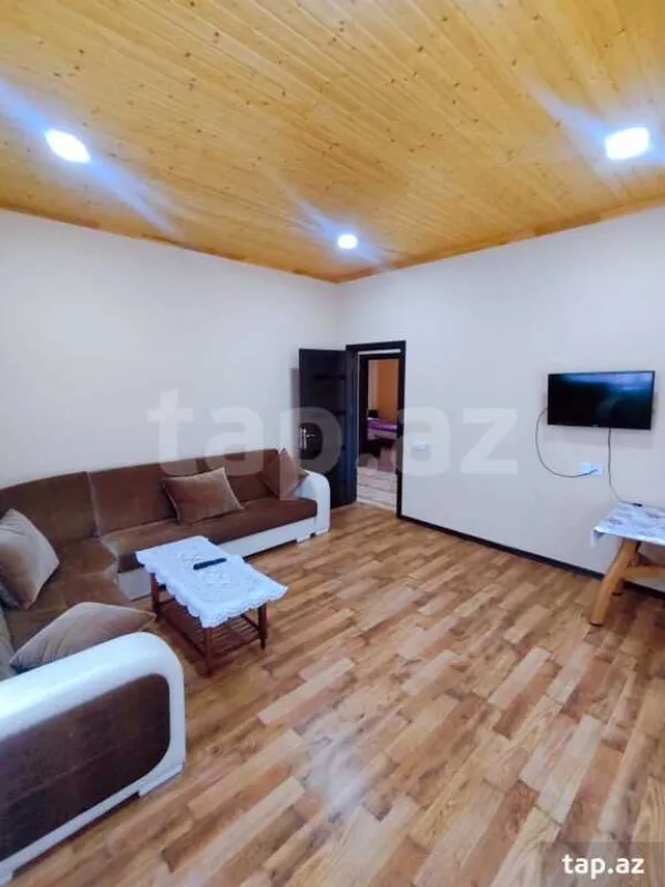 Kirayə verilir 3 otaqlı həyət evi