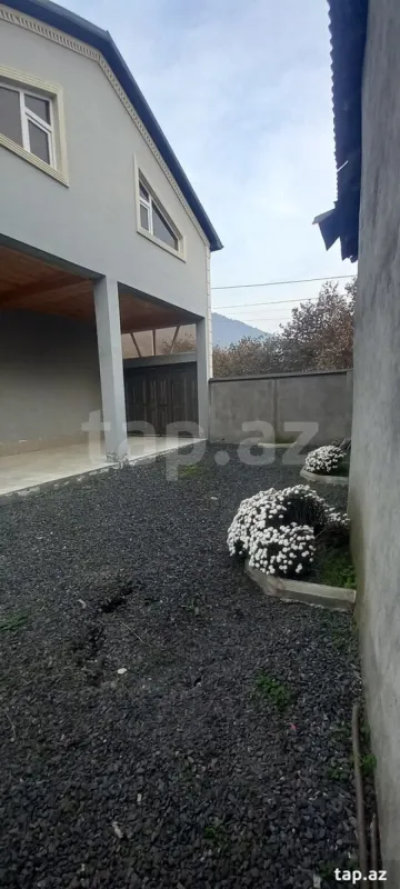 Satılır 4 otaqlı həyət evi 120 m²