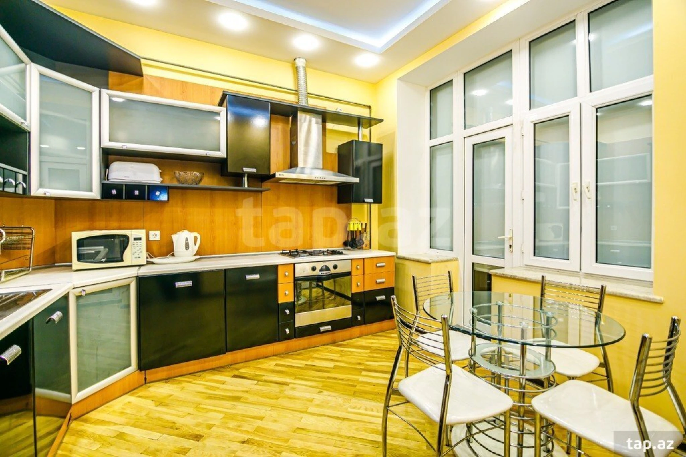 Kirayə verilir 3 otaqlı mənzil 0.1 m²