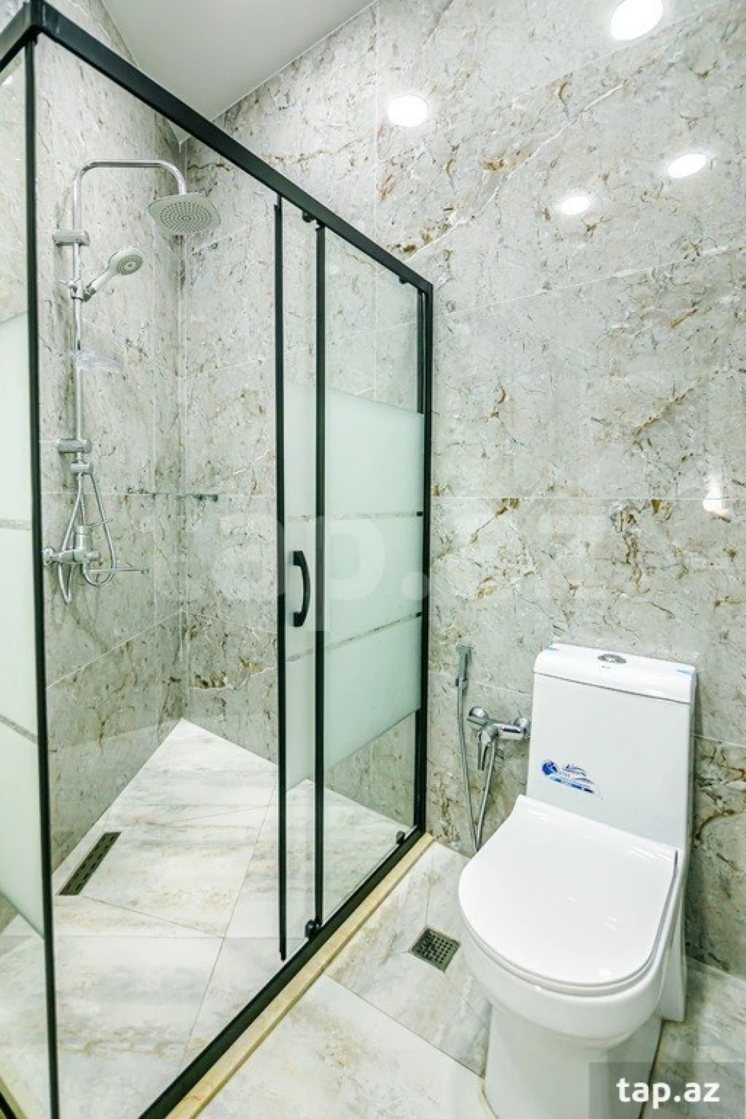 Kirayə verilir 2 otaqlı mənzil 88 m²