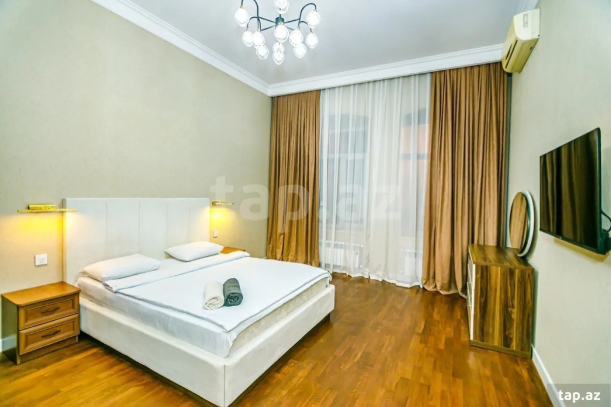 Kirayə verilir 2 otaqlı mənzil 88 m²