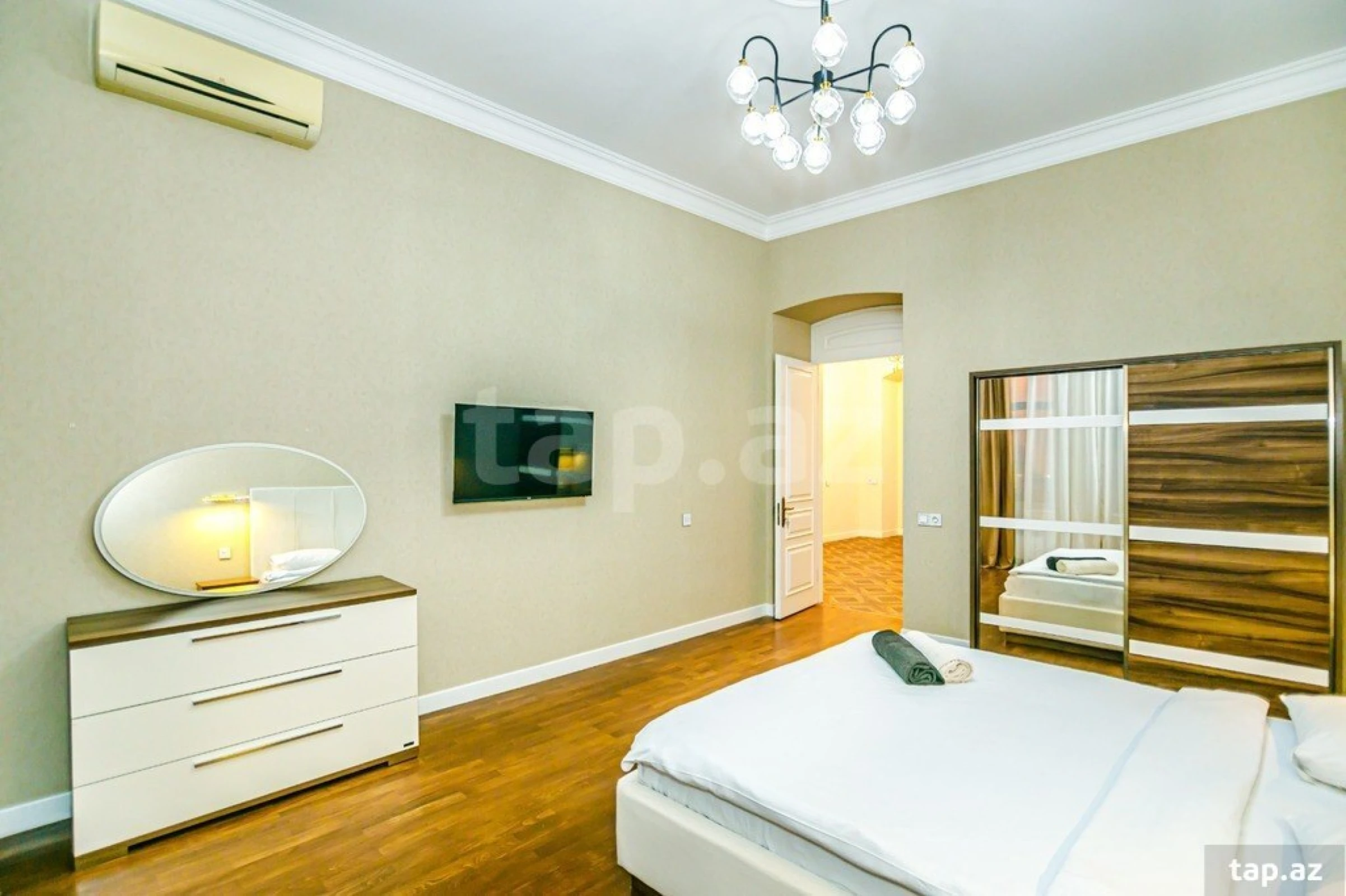 Kirayə verilir 2 otaqlı mənzil 88 m²