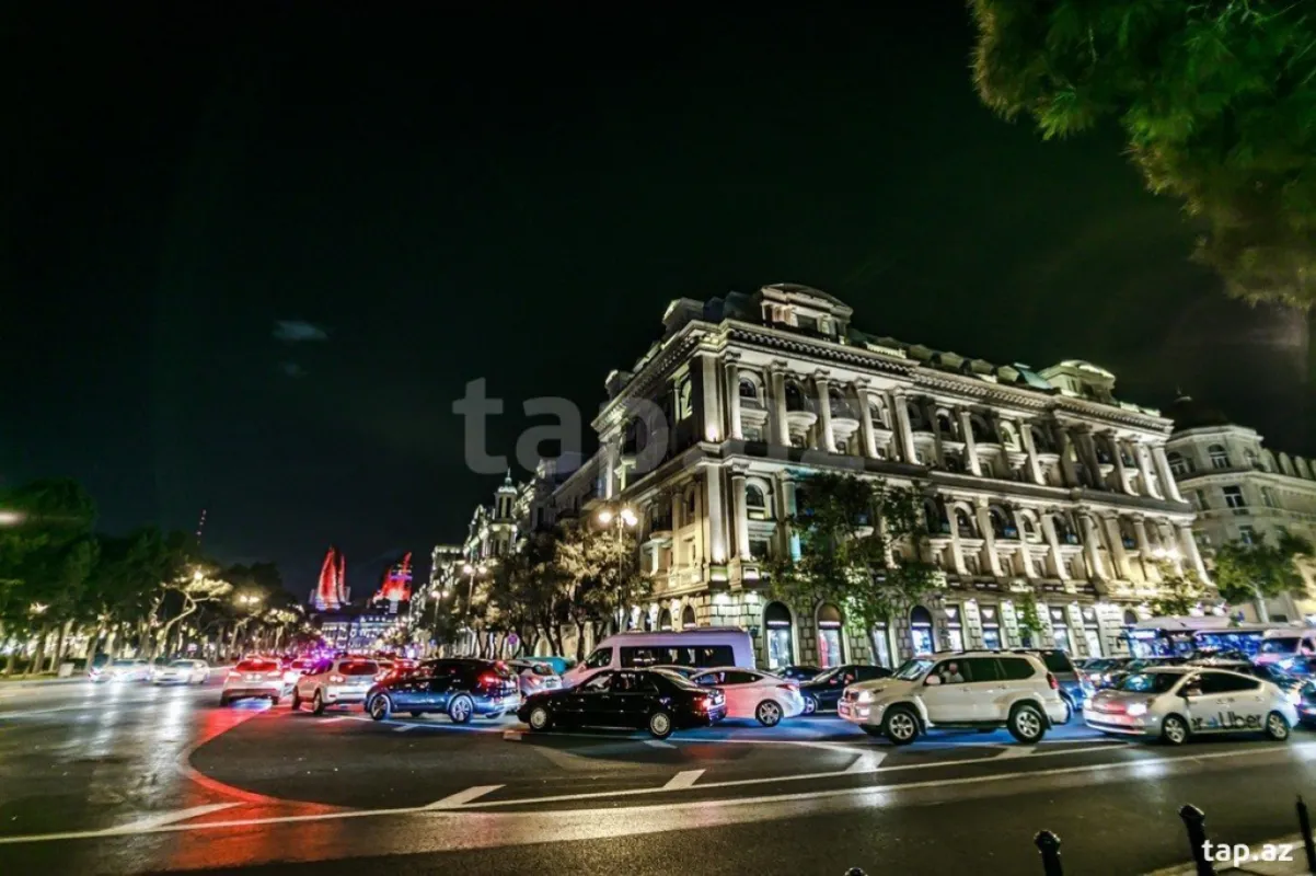 Kirayə verilir 2 otaqlı mənzil 88 m²