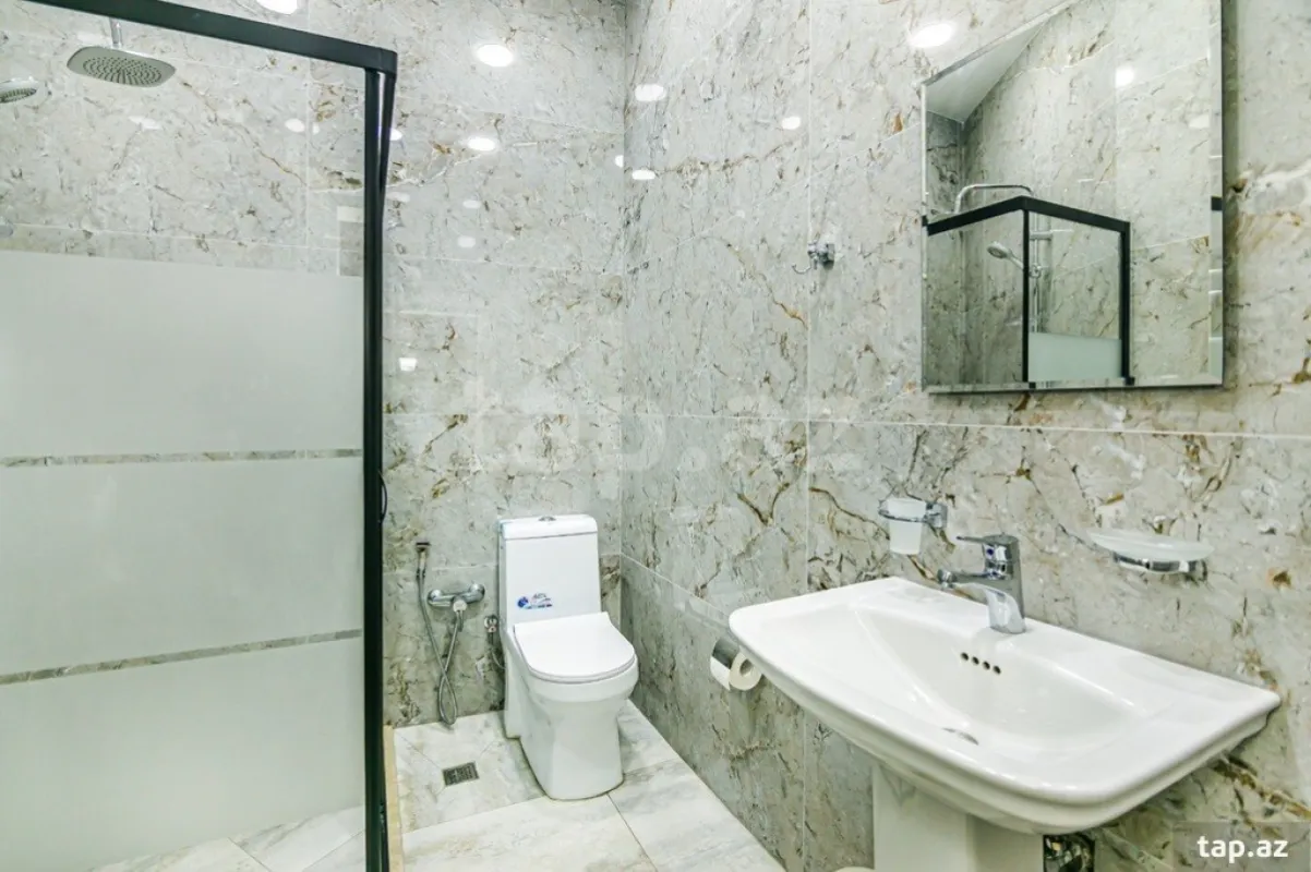 Kirayə verilir 2 otaqlı mənzil 88 m²
