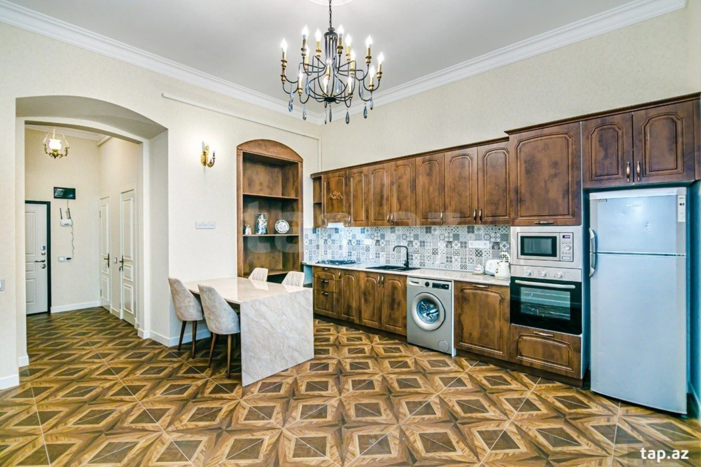 Kirayə verilir 2 otaqlı mənzil 88 m²