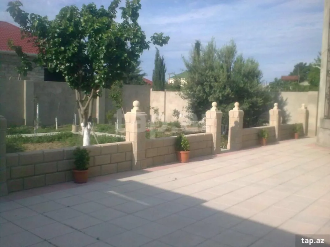 Satılır 6 otaqlı həyət evi 250 m²
