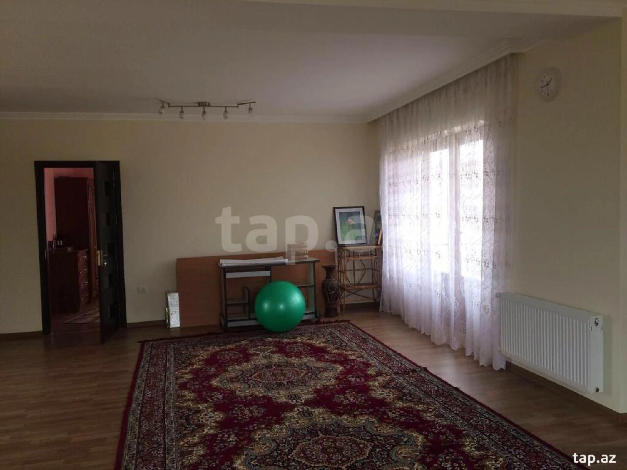 Satılır 6 otaqlı həyət evi 250 m²