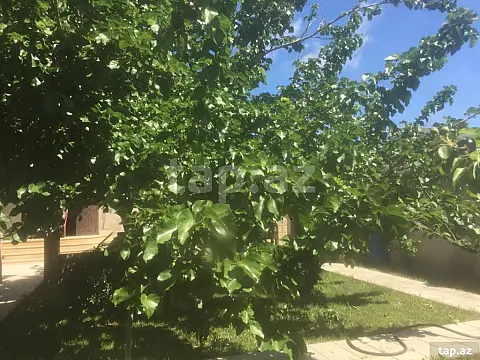 Satılır 6 otaqlı həyət evi 250 m²